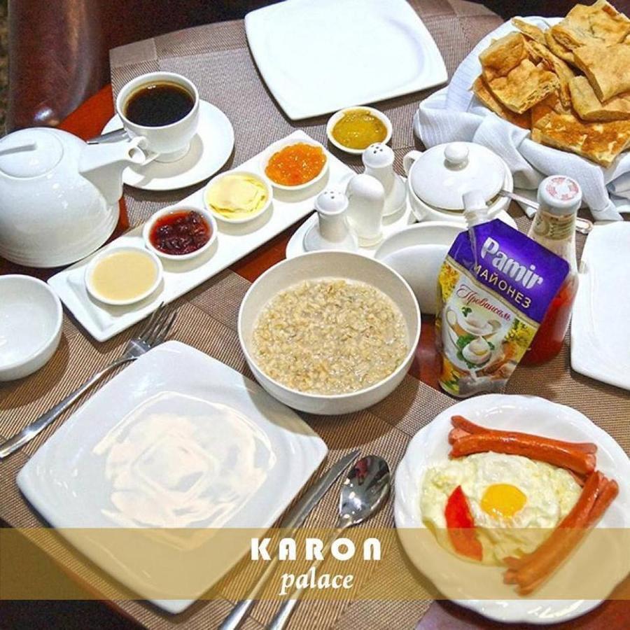 Karon Palace Hotel Qal'ai Khumb Esterno foto